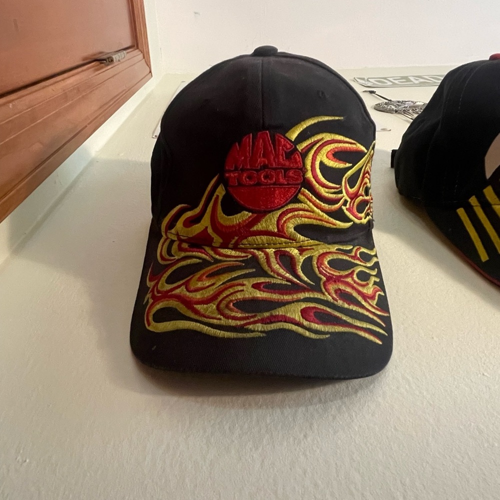 Vintage MAC-TOOLS flame embroidered hat